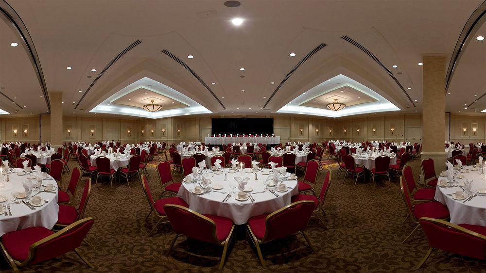 Hilton Appleton Paper Valley Экстерьер фото