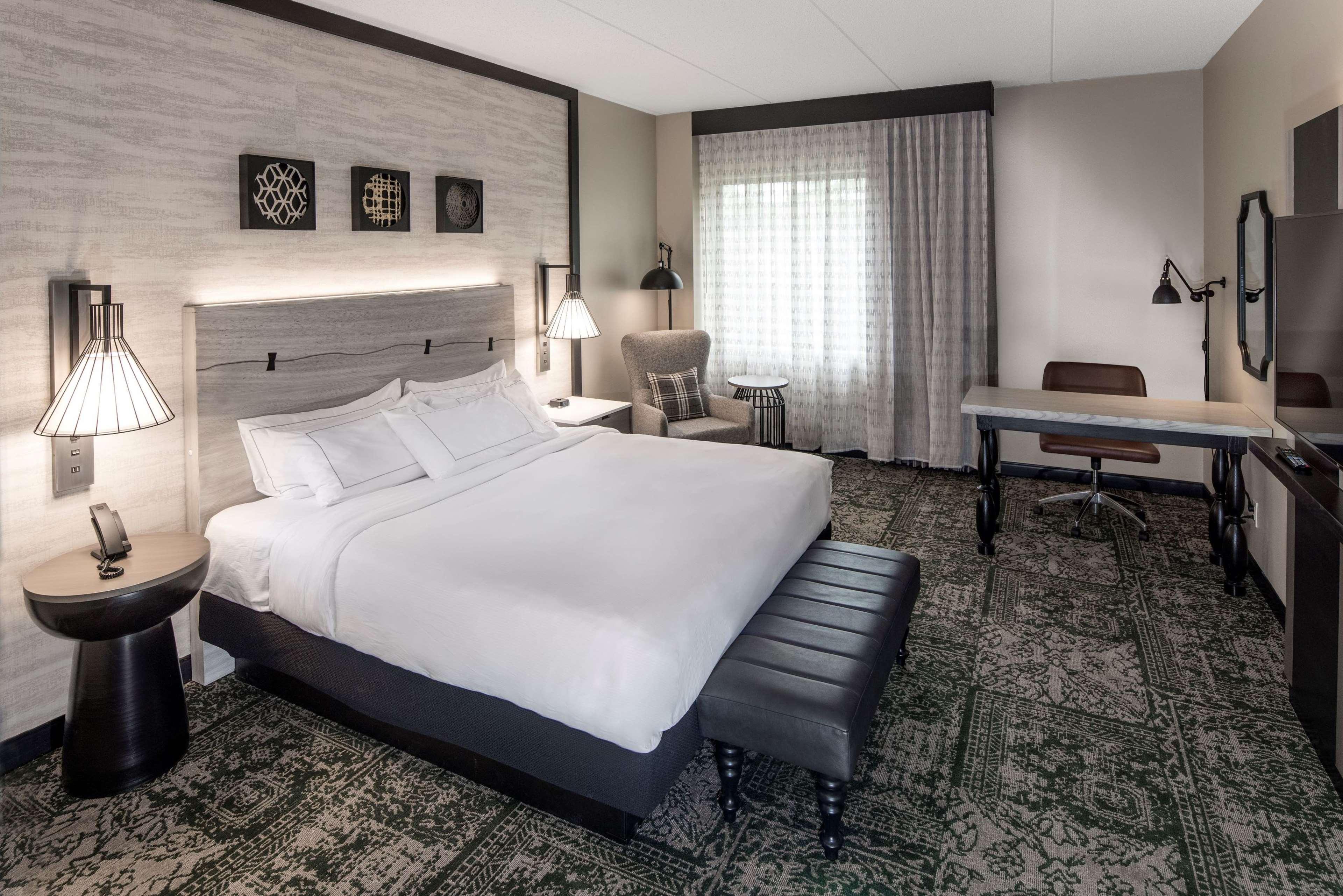 Hilton Appleton Paper Valley Экстерьер фото