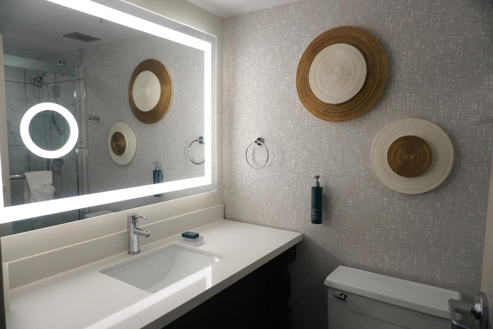 Hilton Appleton Paper Valley Экстерьер фото