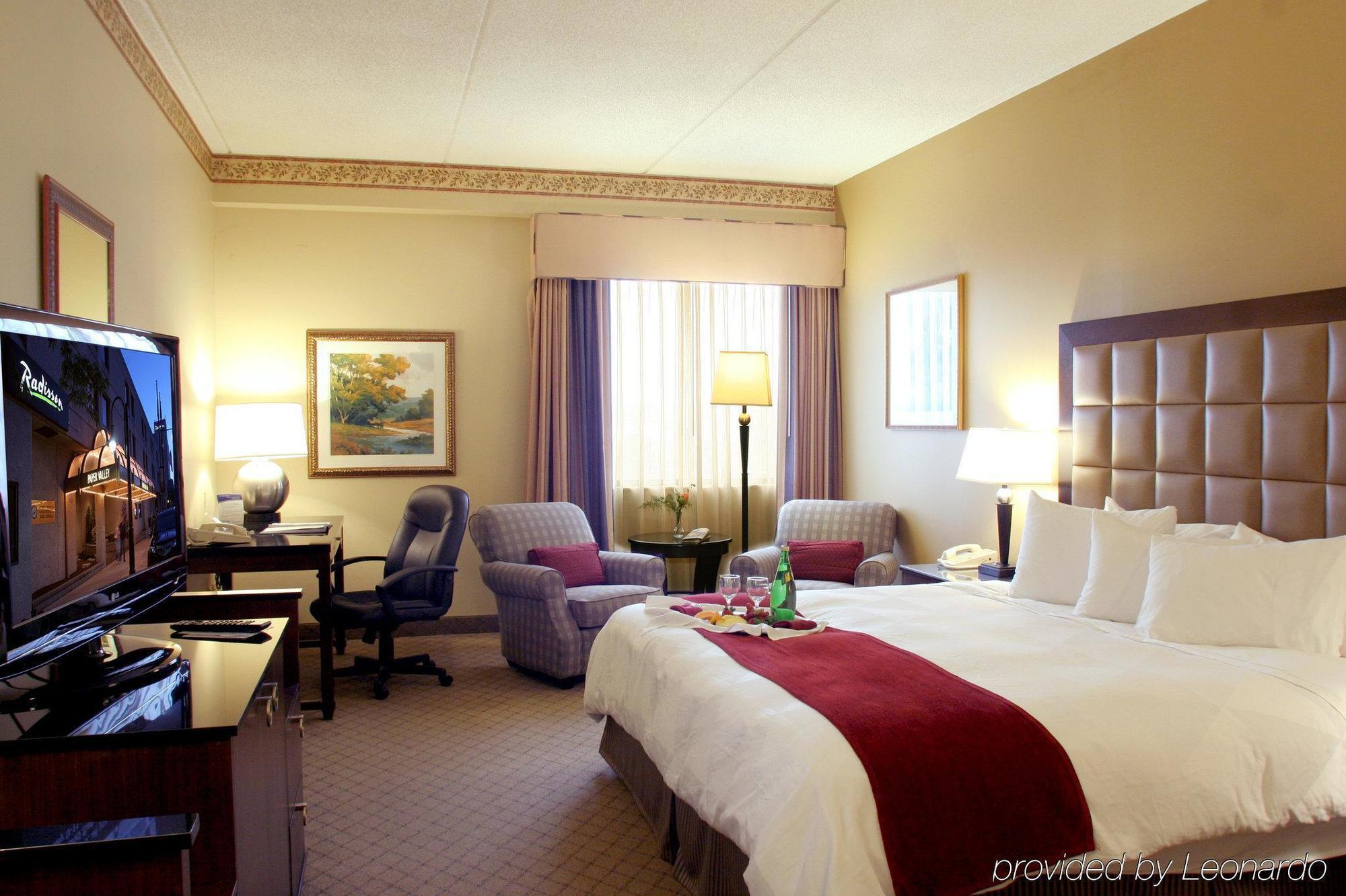 Hilton Appleton Paper Valley Экстерьер фото